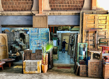 mauritania/hodh-ech-chargui/shop/the-moroccan-doors-souk-el-khemis
