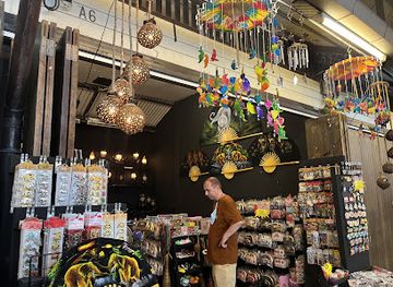 thailand/hua-hin/plearn-wan/shop/siam-treznez-souvenir-shop