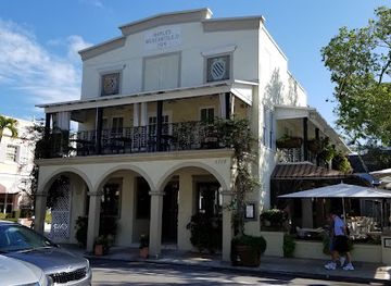 florida/naples-beach/shop/third-street-south