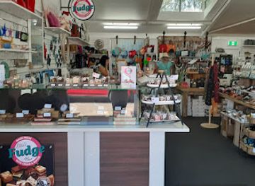 new-zealand/paihia/shop/ella-co-paihia