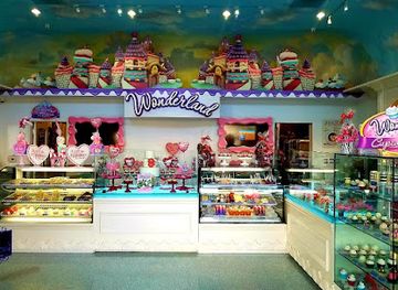 nevada/red-rock-canyon-national-conservation-area/shop/wonderland-bakery-logo-cookies-custom-desserts-gingerbread-cookies-gifts