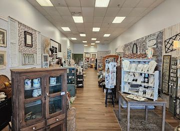 virginia/williamsburg/shop/lazy-daisy-gift-store