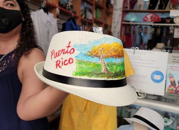 puerto-rico/caribbean-national-forest/shop/la-casa-de-las-guayaberas