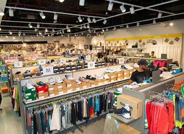 united-arab-emirates/sharjah/al-khan/shop/brands-for-less