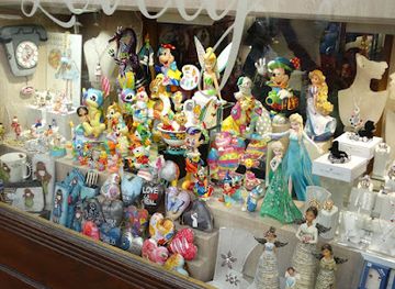 czechia/prague/shop/lovely-little-shop