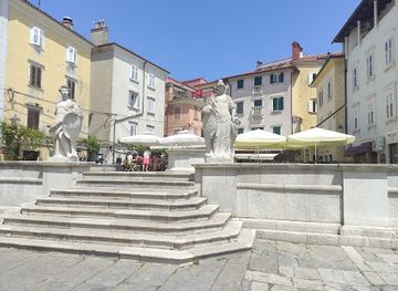 slovenia/piran/shop/market-1-maj-dijego-krizman-s-p