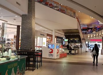 argentina/ushuaia/shop/fire-walk-shopping-center