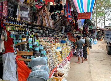myanmar-burma/shan-plateau/shop/thu-ta-zone-shan-traditional-gift-shop