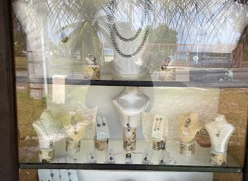 french-polynesia/rangiroa/shop/ikimasho-black-pearls