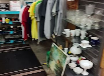 missouri/bootheel/shop/country-pickins-flea-market