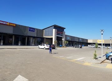botswana/chobe-district/shop/duncan-plaza-mall