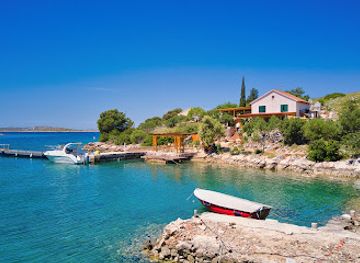 croatia/kornati-islands-national-park/shop/konoba-robinson-vrulje-kornati