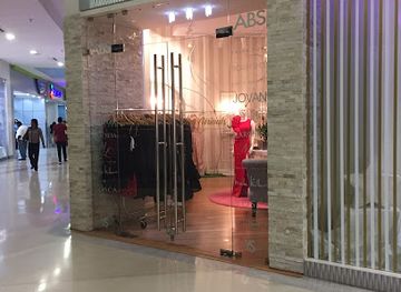 dominican-republic/eastern-plains/shop/tapiruj-boutique