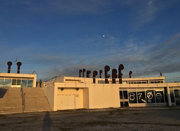 portugal/albufeira/shop/sasha-s-seaside-buns