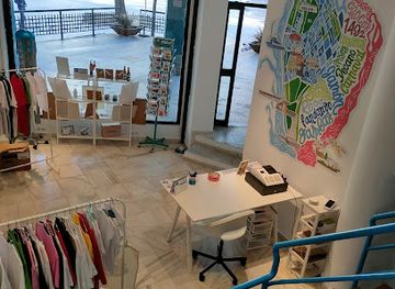 spain/huelva/shop/mas-de-huelva-que-un-choco