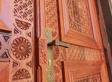 oman/sur/shop/wooden-furniture