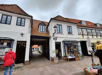 denmark/ribe/shop/maude-retro-vintage