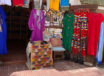 morocco/zaer/shop/shopping-boutique-souvenirs