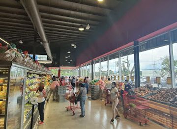 dominican-republic/cibao-valley/shop/supermercado-bravo-pontezuela