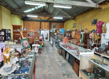 australia/the-twelve-apostles/shop/pombo-mart