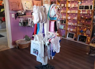 maine/hancock-county/shop/mimi-s-craft-basket