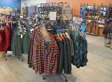 wisconsin/bayfield/shop/howl-adventure-center