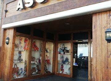 belgium/ypres/shop/ascot