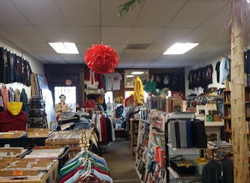 michigan/grand-rapids/shop/captain-bizzaro-s-treasure-world