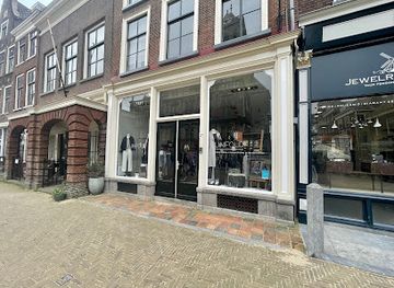 netherlands/delft/shop/unfold