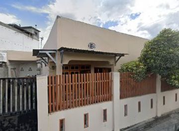 indonesia/central-sulawesi/shop/threeshop-barang-unik