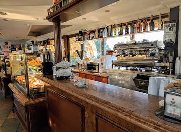 italy/herculaneum/shop/terrazza-vesuvius