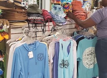 turks-and-caicos-islands/malcolm-s-road-beach/shop/caribbean-gifts