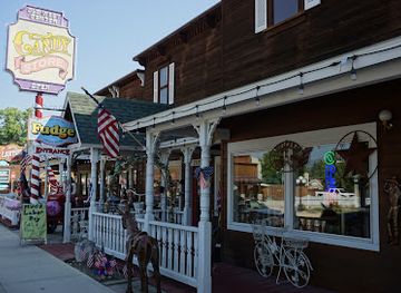 montana/bitterroot-national-forest/shop/old-west-antiques-candy-store