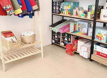 vietnam/hanoi/tay-ho-district/shop/little-heroes