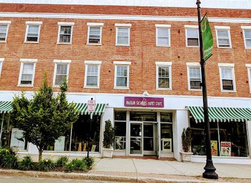 massachusetts/berkshires/shop/museum-outlets