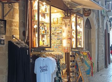 italy/bari/bari-vecchia/shop/dream-store
