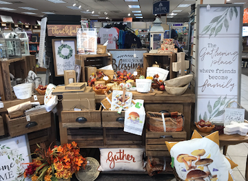 michigan/st-joseph/shop/hallmark-gold-crown-store-of-st-joseph