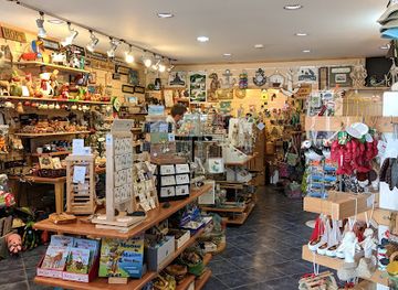 maine/hancock-county/shop/little-village-gifts