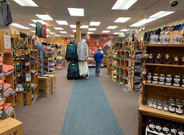 minnesota/grand-marais/shop/beth-s-fudge-gifts