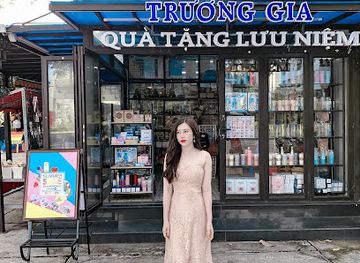 vietnam/vung-tau/vung-tau-lighthouse/shop/truong-gia-store-qua-tang-luu-niem