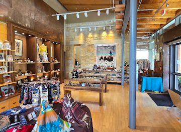 oklahoma/great-plains-country/shop/aachompa-gallery-gift-shop