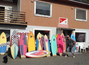 norway/lofoten-islands/shop/lofoten-surfsenter