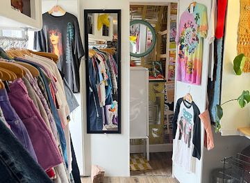 colorado/denver/rino-river-north-art-district/shop/old-school-cool-vintage-shop