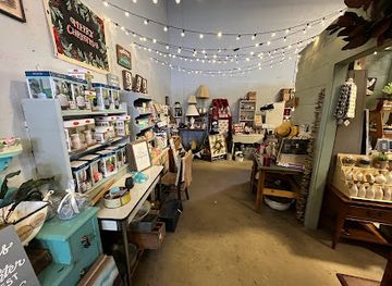 EllieAnna Gift Shop