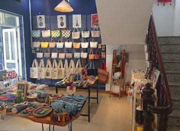 vietnam/nha-trang/nha-trang-cathedral/shop/kissa-souvenirs-nha-trang