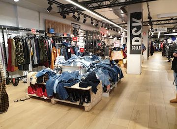 spain/salamanca/shop/bershka