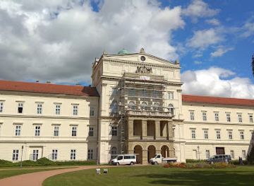 hungary/bakony/shop/ciszterci-apatsag-penztar-ajandekbolt-turisztikai-infopont