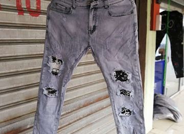 cameroon/mount-cameroon-national-park/shop/lamires-shopping