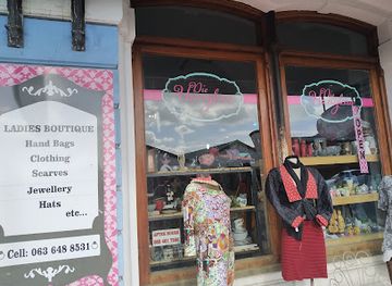 south-africa/cape-peninsula/shop/die-hangkas