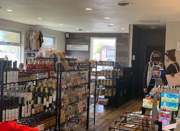 colorado/great-sand-dunes-national-park/shop/wendi-s-good-things-market